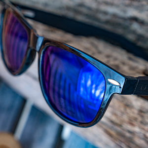 OHANA Dock Holiday Sunglasses